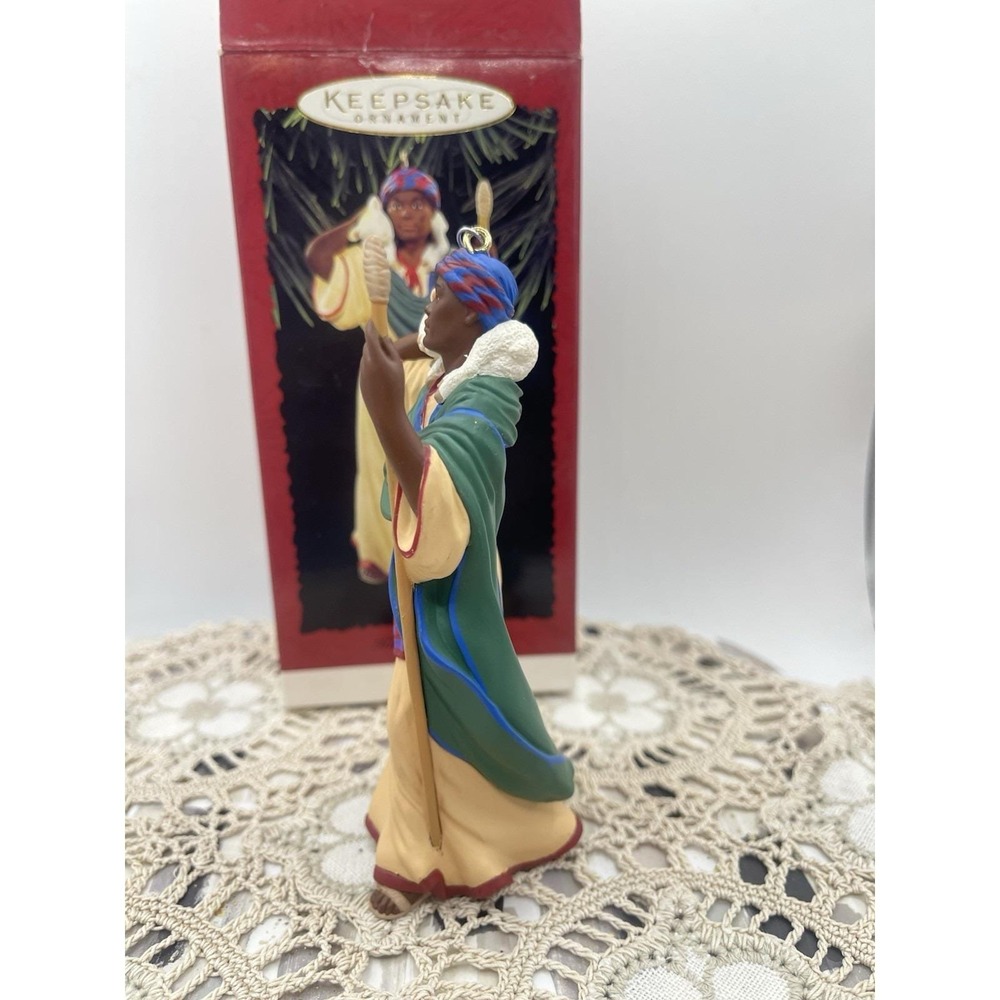 NIB 1996 Hallmark Keepsake Christmas Ornament Kindly Shepherd African FX - Picture 4 of 6